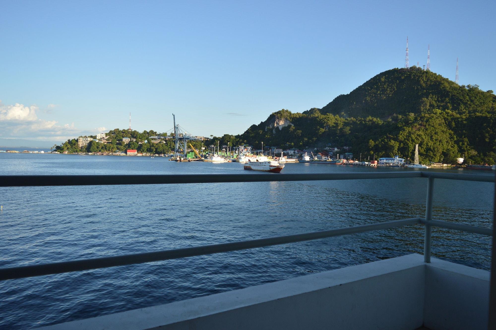 Swiss-Belhotel Papua Jayapura Buitenkant foto