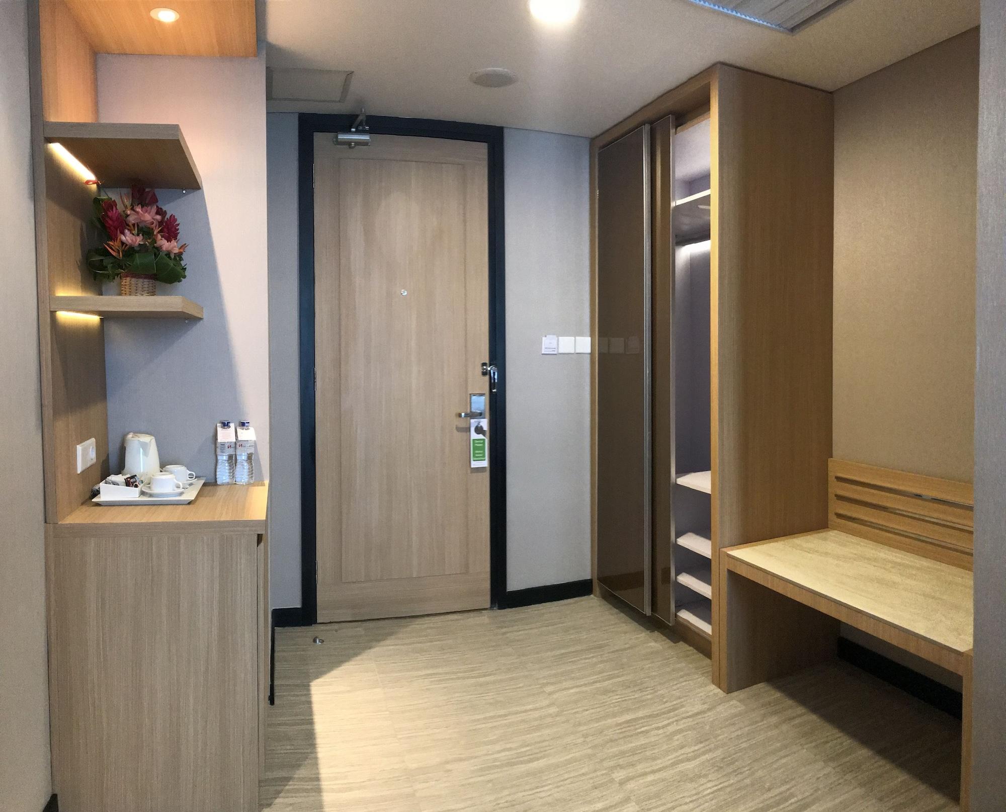 Swiss-Belhotel Papua Jayapura Buitenkant foto