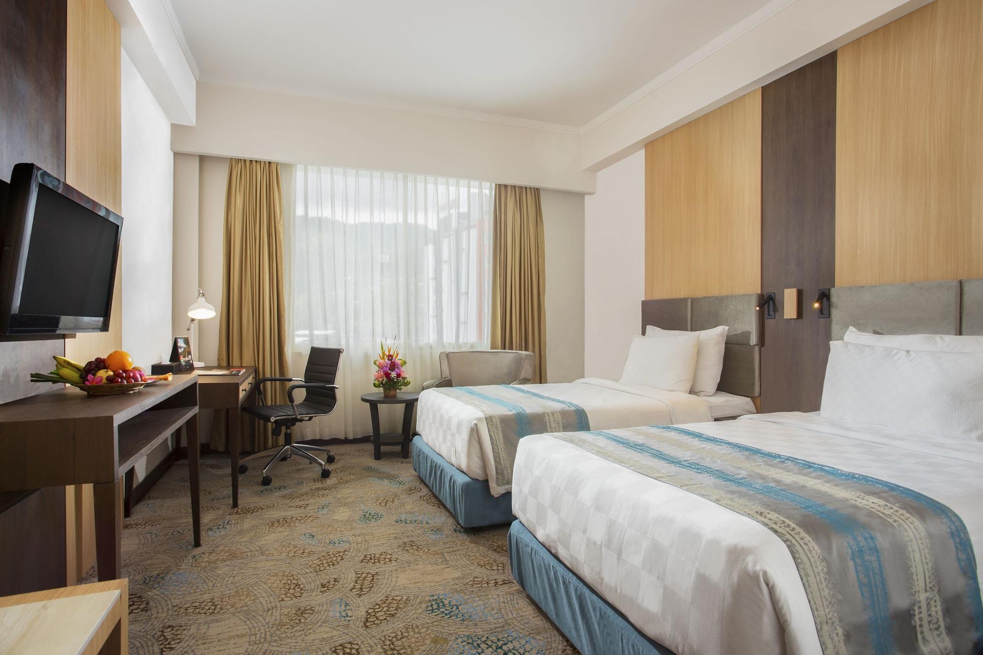 Swiss-Belhotel Papua Jayapura Buitenkant foto