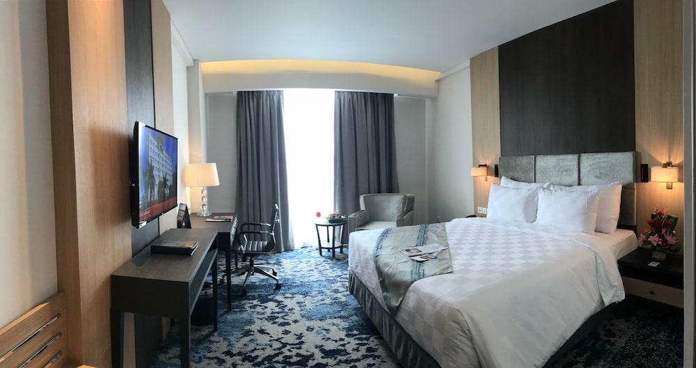 Swiss-Belhotel Papua Jayapura Buitenkant foto