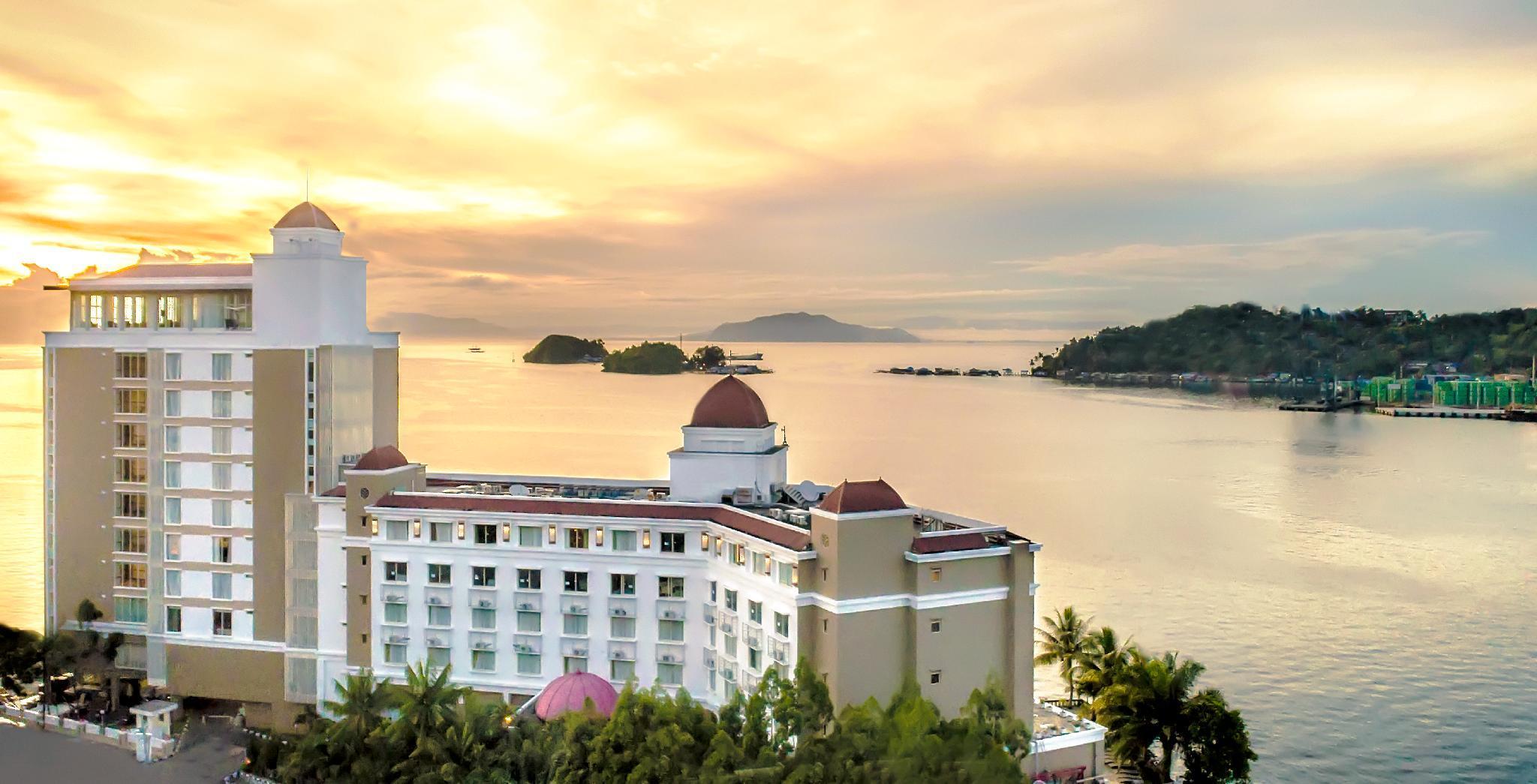 Swiss-Belhotel Papua Jayapura Buitenkant foto