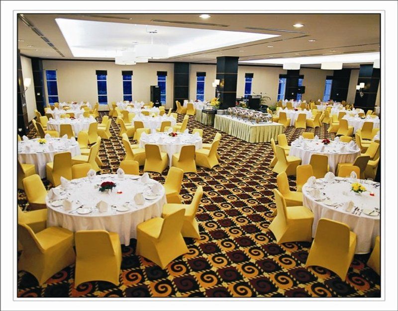 Swiss-Belhotel Papua Jayapura Restaurant foto