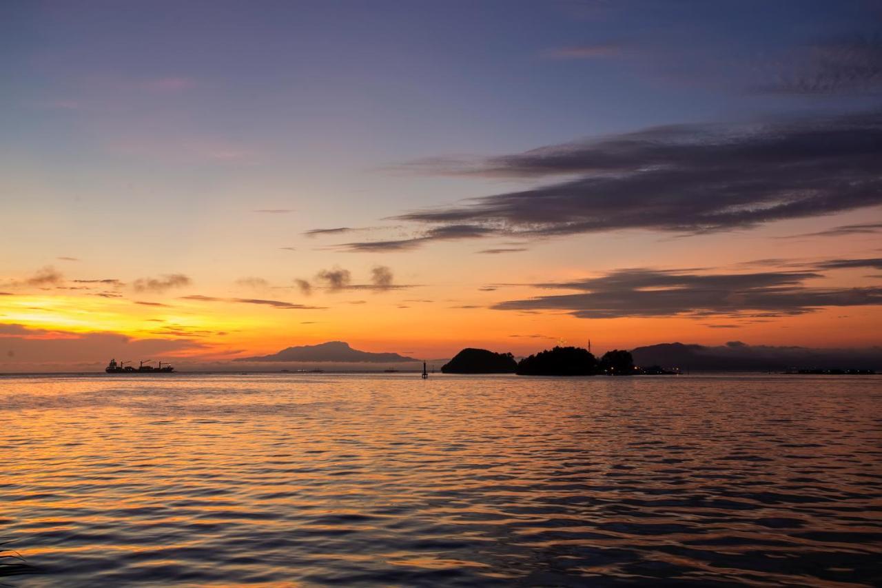 Swiss-Belhotel Papua Jayapura Buitenkant foto