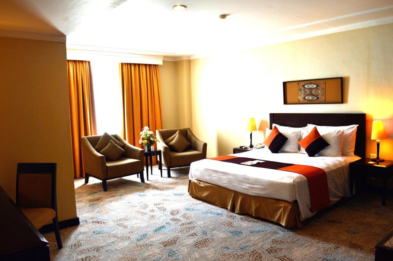 Swiss-Belhotel Papua Jayapura Buitenkant foto